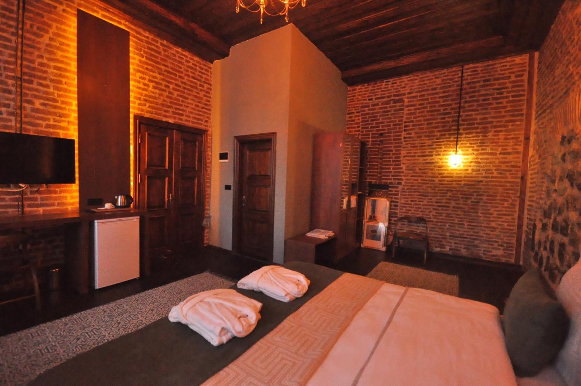 Mihman Konak Hotel Kars Ngoại thất bức ảnh