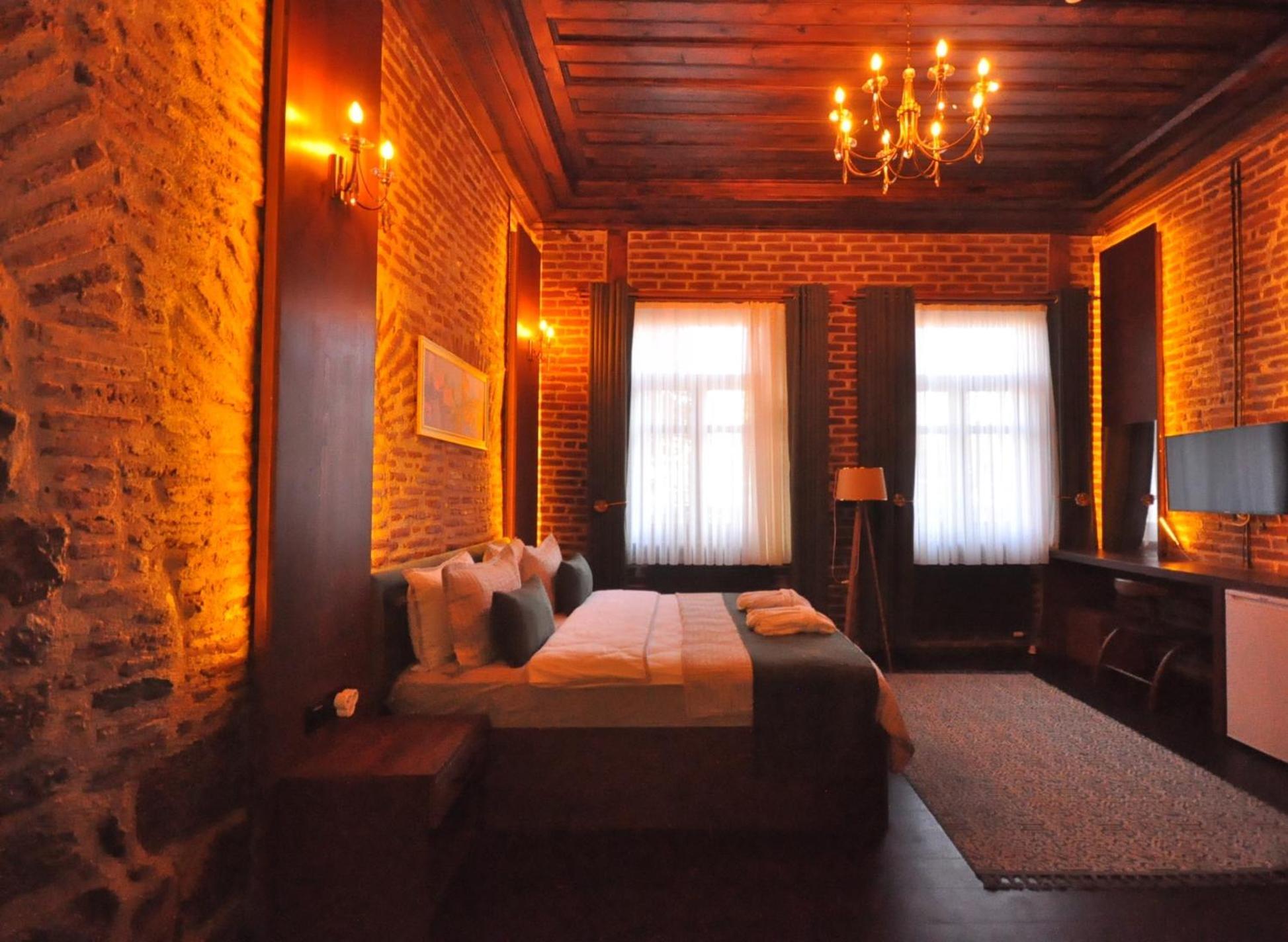 Mihman Konak Hotel Kars Ngoại thất bức ảnh