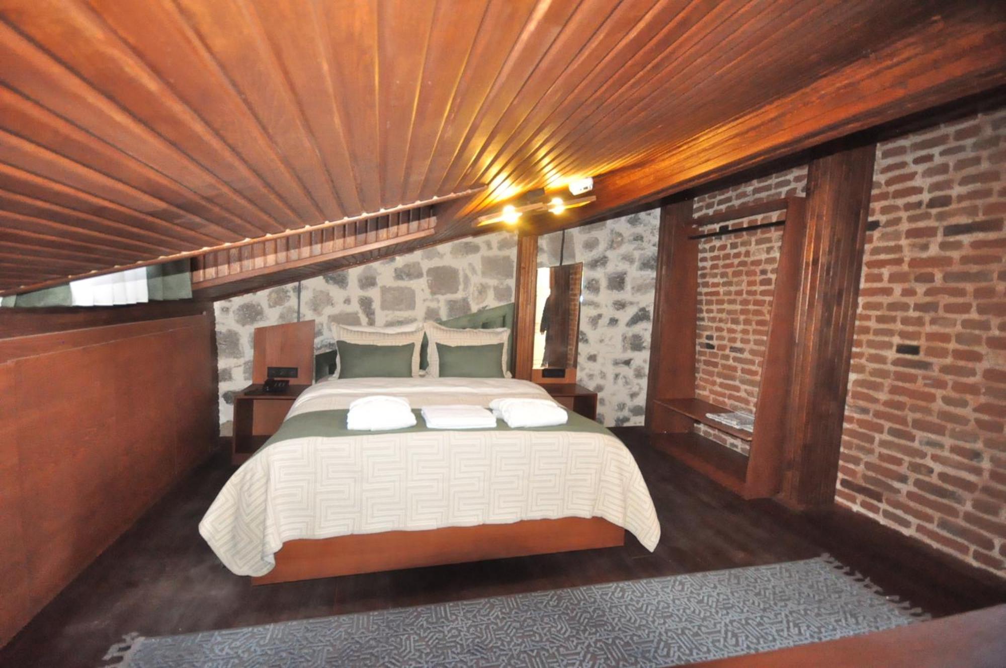 Mihman Konak Hotel Kars Ngoại thất bức ảnh